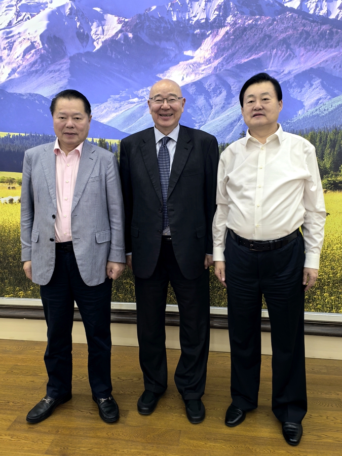合影 (3) 合影 (3)
